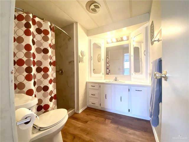 2102 Bracey Street, Mission, TX 78572