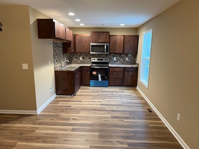 417 W Waggoner St, Tullahoma, TN 37388