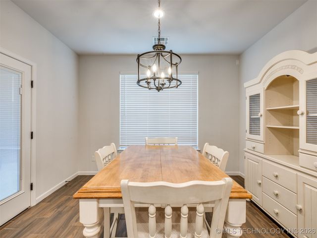 703 E 126th Street S, Jenks, OK 74037