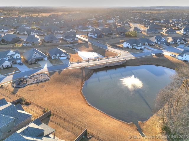 703 E 126th Street S, Jenks, OK 74037