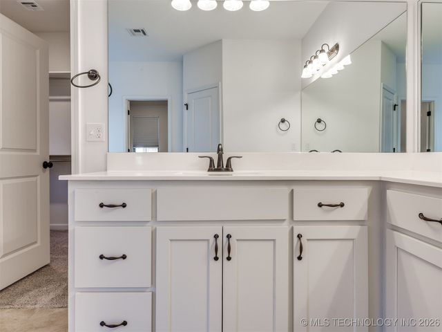 703 E 126th Street S, Jenks, OK 74037