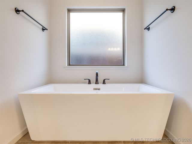 703 E 126th Street S, Jenks, OK 74037