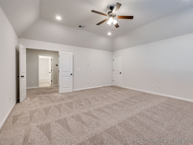 703 E 126th Street S, Jenks, OK 74037