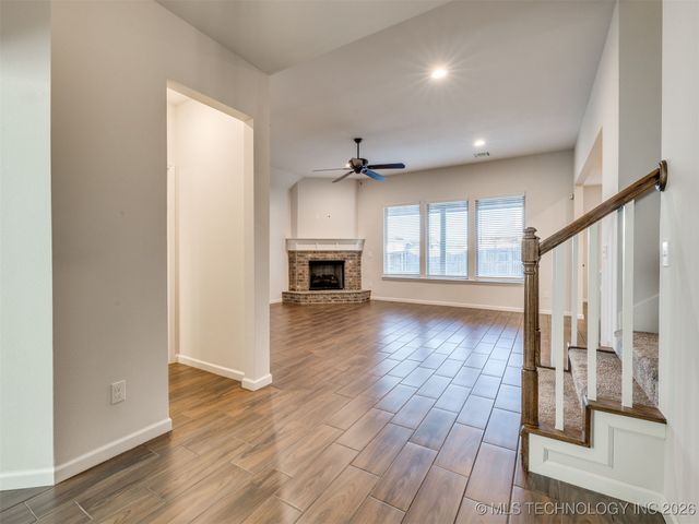 703 E 126th Street S, Jenks, OK 74037