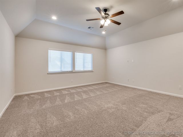 703 E 126th Street S, Jenks, OK 74037