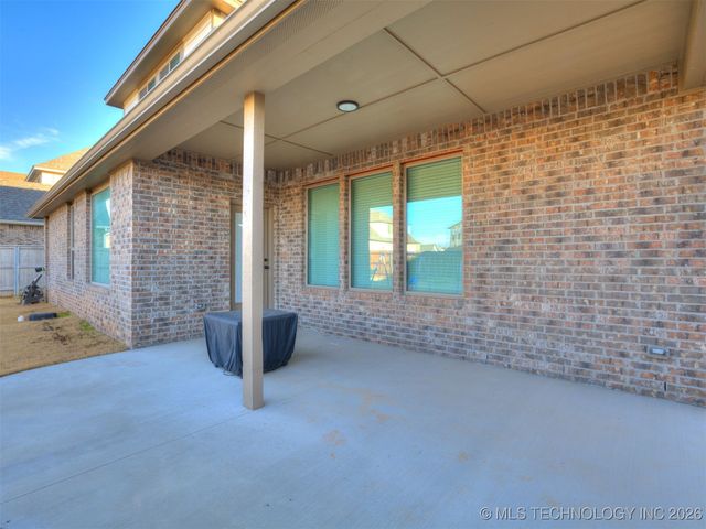 703 E 126th Street S, Jenks, OK 74037