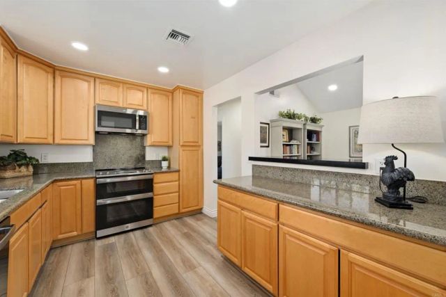 12627 Paseo Del Verano 61, San Diego, CA 92128
