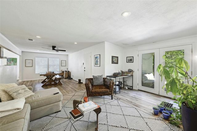 1906 Morrow ST, Austin, TX 78757