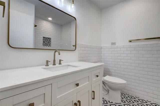 1906 Morrow ST, Austin, TX 78757