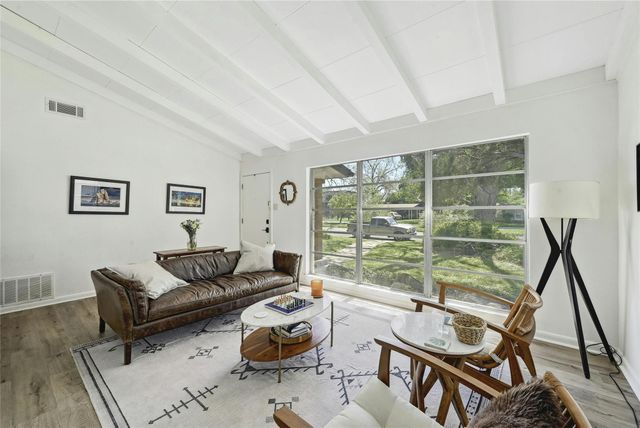 1906 Morrow ST, Austin, TX 78757