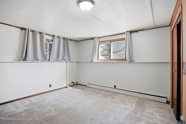 1201 N Hudson Ave Avenue, Sioux Falls, SD 57104