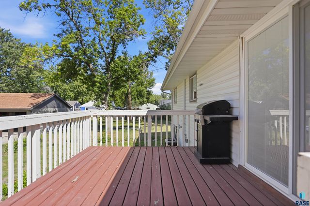 1201 N Hudson Ave Avenue, Sioux Falls, SD 57104