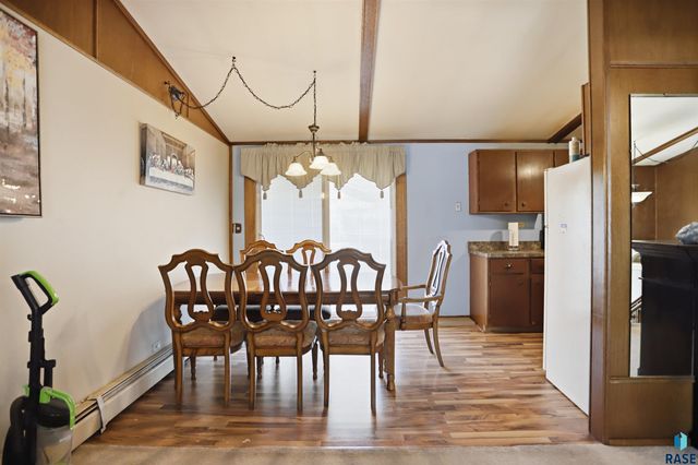 1201 N Hudson Ave Avenue, Sioux Falls, SD 57104