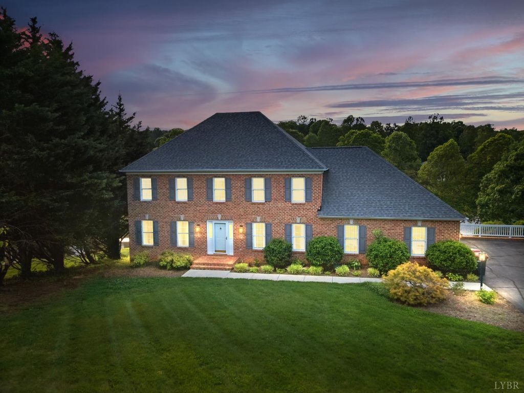 1305 Summerpark Drive, Forest, VA 24551
