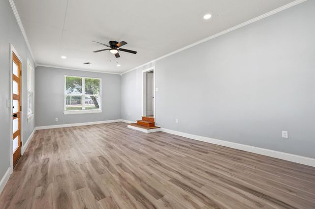 3450 Juanita Drive, Denison, TX 75020