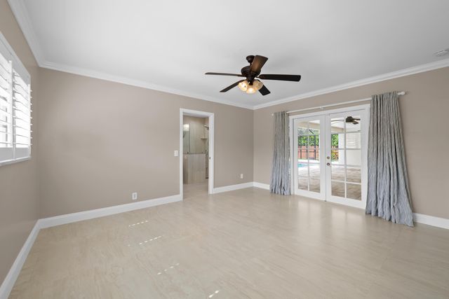 5720 SW 7th Street, Plantation, FL 33317