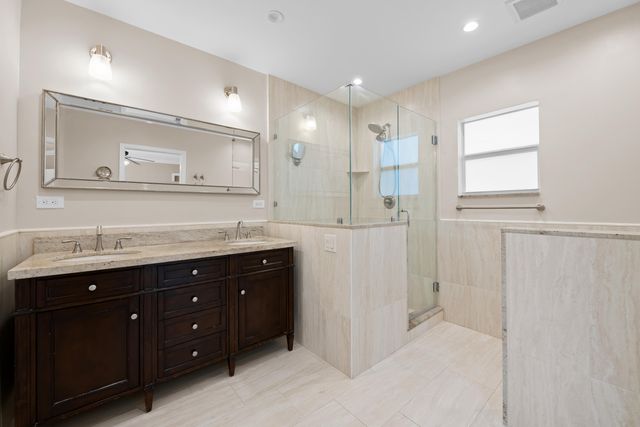 5720 SW 7th Street, Plantation, FL 33317