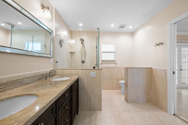 5720 SW 7th Street, Plantation, FL 33317