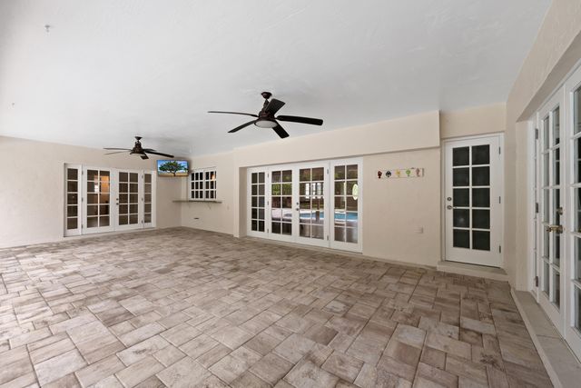 5720 SW 7th Street, Plantation, FL 33317