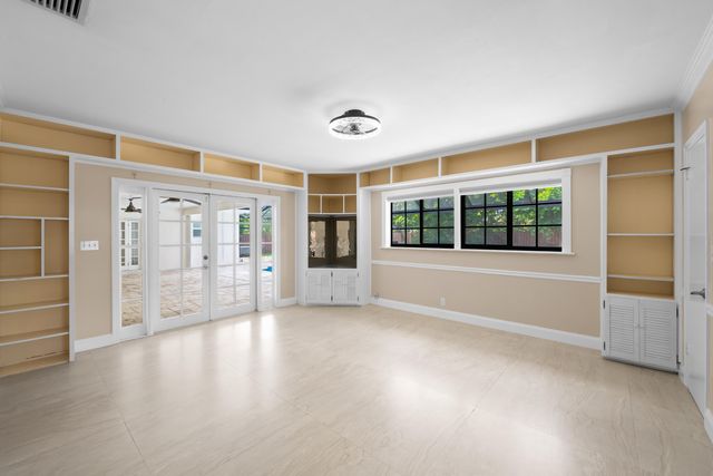 5720 SW 7th Street, Plantation, FL 33317