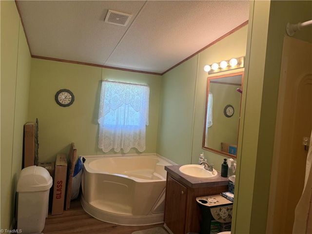 231 CP Riddle Trail, Mount Airy, NC 27030