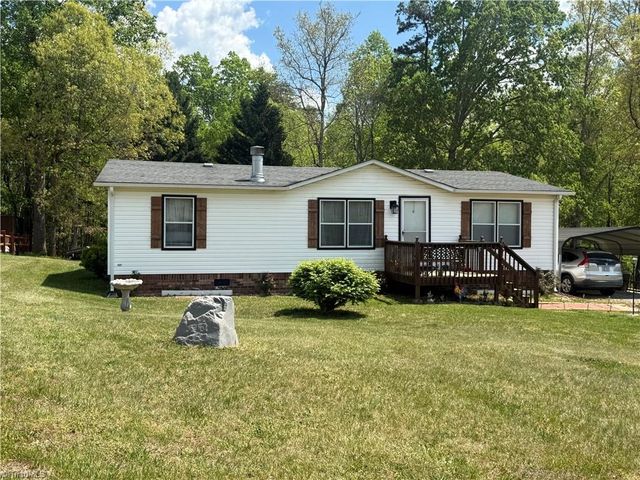 231 CP Riddle Trail, Mount Airy, NC 27030
