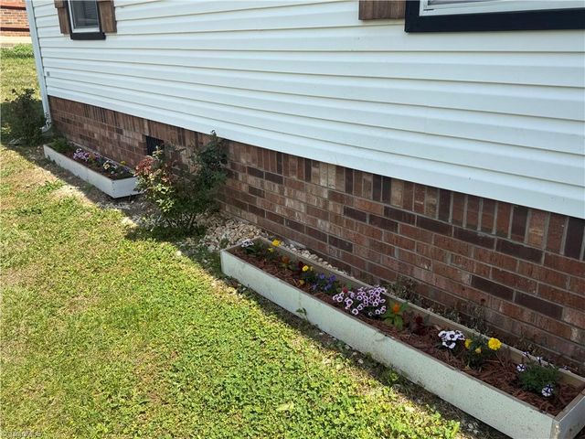 231 CP Riddle Trail, Mount Airy, NC 27030