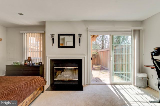 20403 IVYBRIDGE CT, Montgomery Village, MD 20886