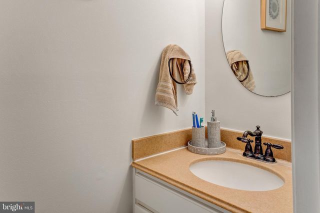 20403 IVYBRIDGE CT, Montgomery Village, MD 20886