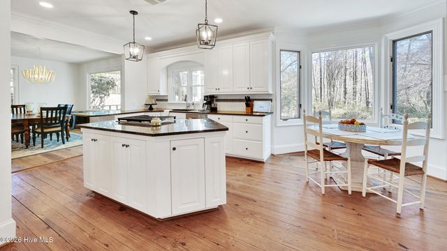 107 Robin Road, Greenville, NC 27858