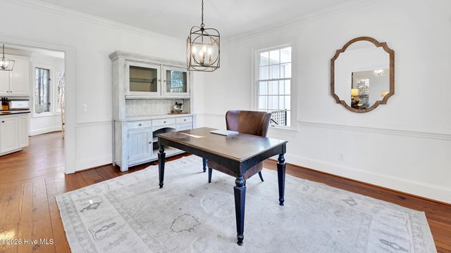 107 Robin Road, Greenville, NC 27858