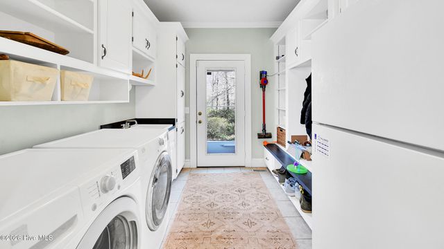 107 Robin Road, Greenville, NC 27858