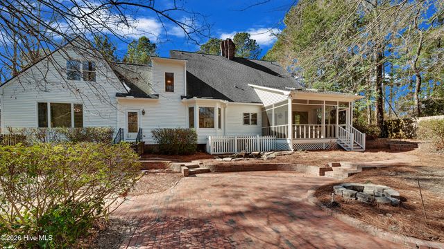 107 Robin Road, Greenville, NC 27858