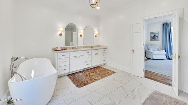 107 Robin Road, Greenville, NC 27858