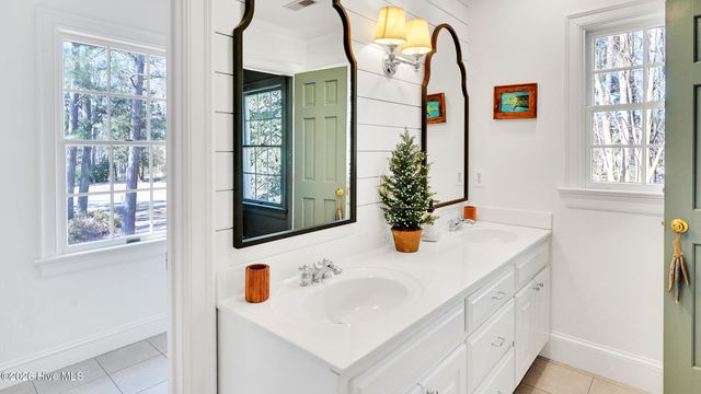 107 Robin Road, Greenville, NC 27858