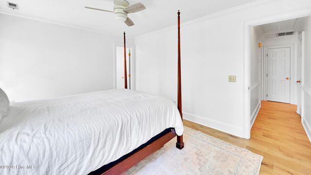 107 Robin Road, Greenville, NC 27858