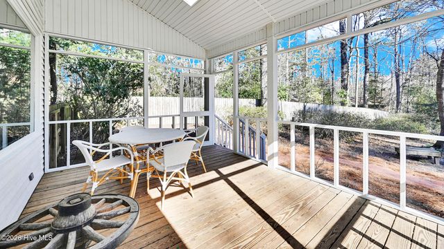 107 Robin Road, Greenville, NC 27858