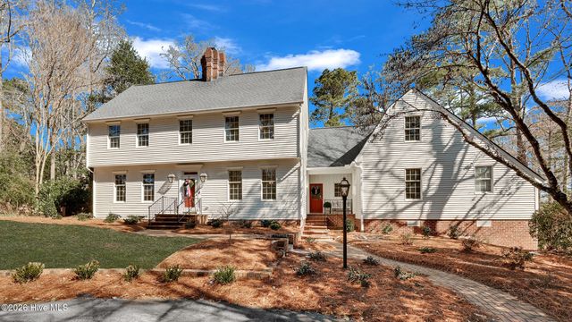 107 Robin Road, Greenville, NC 27858