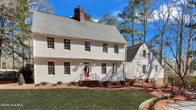 107 Robin Road, Greenville, NC 27858