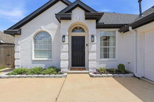 11010 Spring Lake Road, Frisco, TX 75035