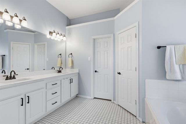11010 Spring Lake Road, Frisco, TX 75035