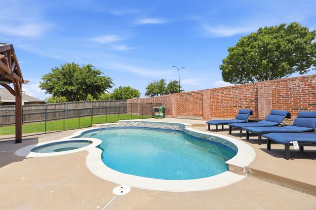 11010 Spring Lake Road, Frisco, TX 75035