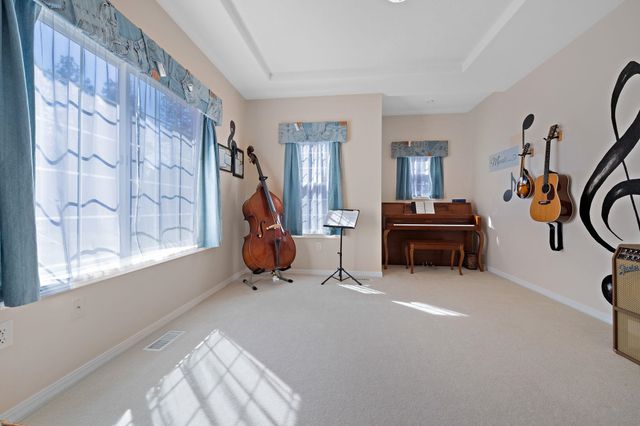 25929 E Idaho Pines Ln, Newman Lake, WA 99025