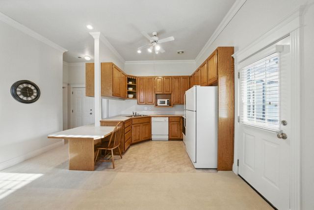 25929 E Idaho Pines Ln, Newman Lake, WA 99025