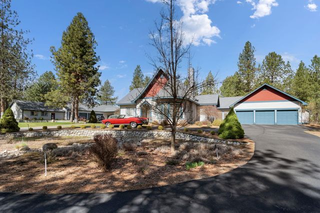 25929 E Idaho Pines Ln, Newman Lake, WA 99025