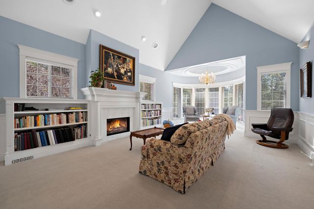 25929 E Idaho Pines Ln, Newman Lake, WA 99025