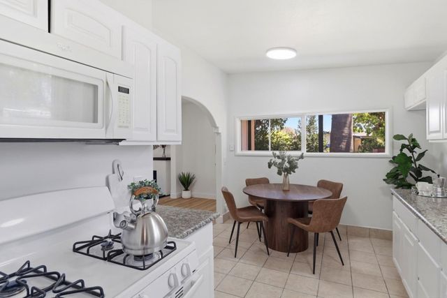 1827 Stevens Avenue, East Palo Alto, CA 94303