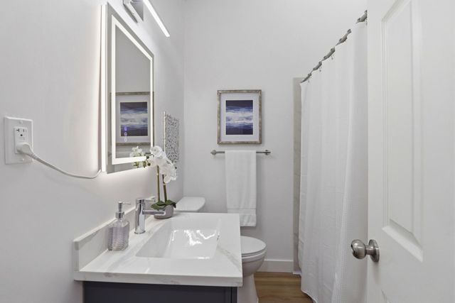 1827 Stevens Avenue, East Palo Alto, CA 94303
