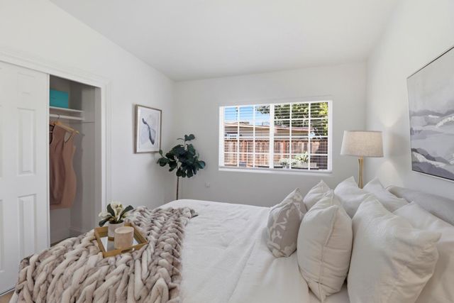 1827 Stevens Avenue, East Palo Alto, CA 94303