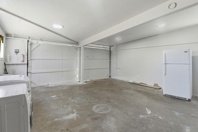 1827 Stevens Avenue, East Palo Alto, CA 94303